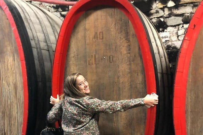 Small Group Wine Tasting in Tuscany with Vineyard Visit - Exploring the Small Group Wine Tasting in Tuscany with Vineyard Visit