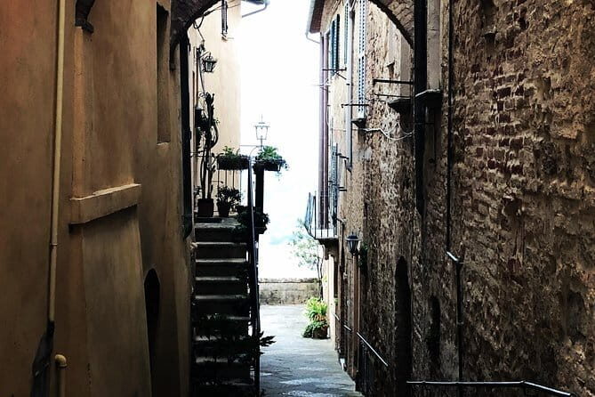 Small Intimate Group: San Gimignano - Two Wine Tours with lunch - Exploring the Itinerary: What You’ll Actually Do