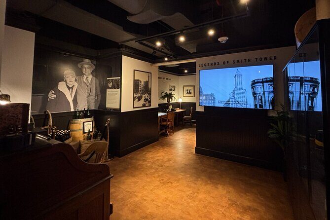 Smith Tower Straight Up Observatory Access Ticket - Key Points