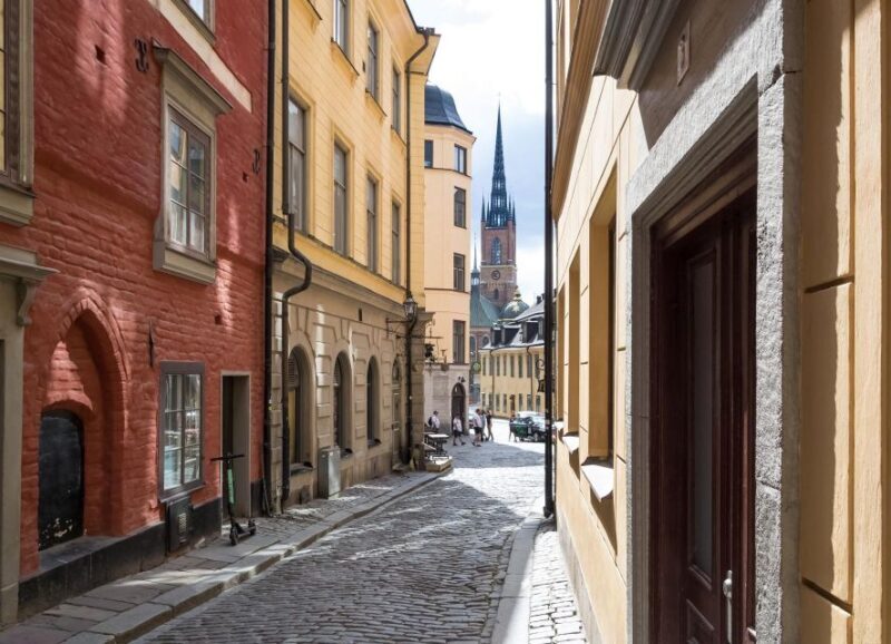 Snaps, Hygge and Nightlife Tour in Stockholm Old Town Bars - FAQs