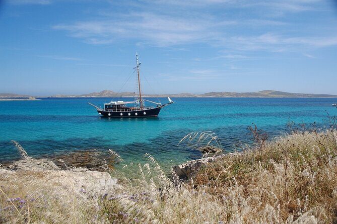 Snorkeling at the Pirate Islets and Paradise beach - Who Would Love This Tour?