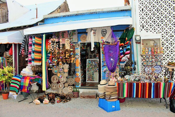 Snorkeling in Isla Mujeres, Luxury Sailing- PRIVILEGE - Deep Dive into the Itinerary