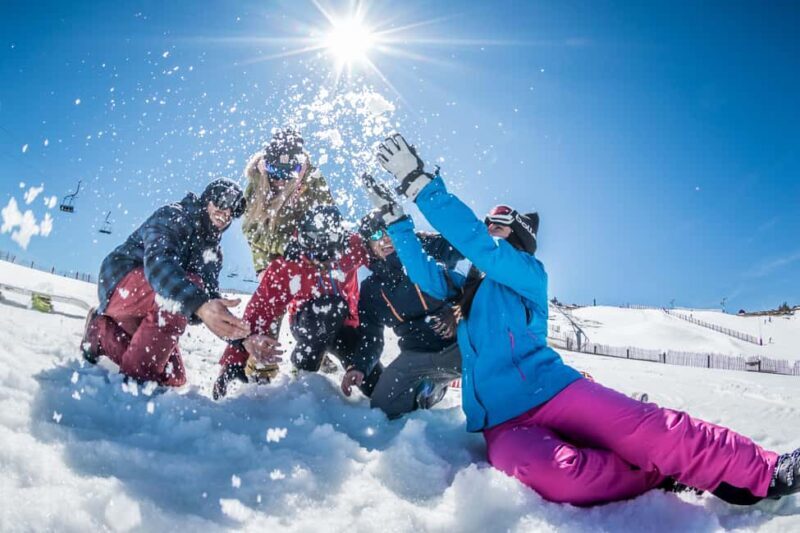 Snow getaway from Valencia: a day of sledding and fun - The Return Trip and Evening