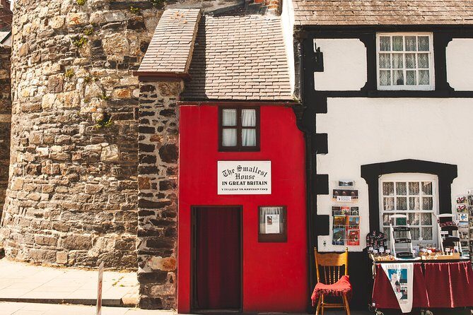 Snowdonia & Chester Day Tour from Manchester Including Admission - FAQs