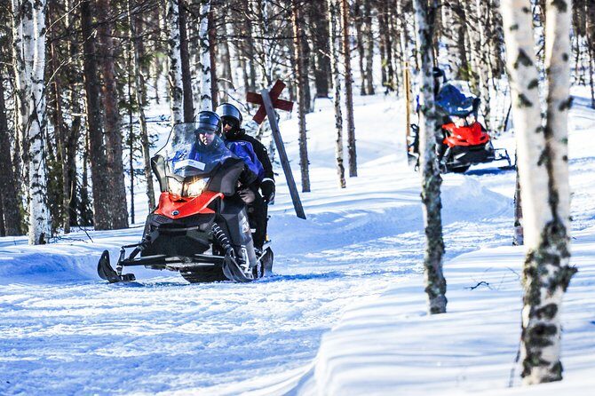 Snowmobile Driving - Afternoon start - What to Expect from the Snowmobile Driving Tour