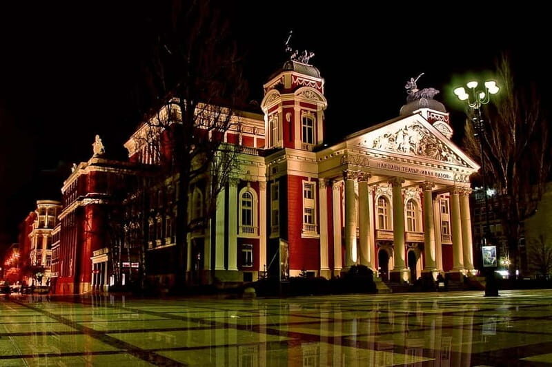 Sofia by Night: Panoramic City Tour and Folklore Dinner - Who Should Consider This Tour
