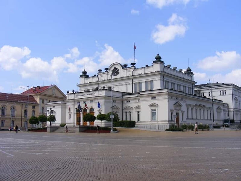 Sofia by Night: Panoramic City Tour and Folklore Dinner - FAQ