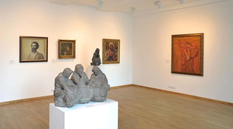 Sofia: National Gallery, Ethnographic Museum, & Art Tour - Key Points