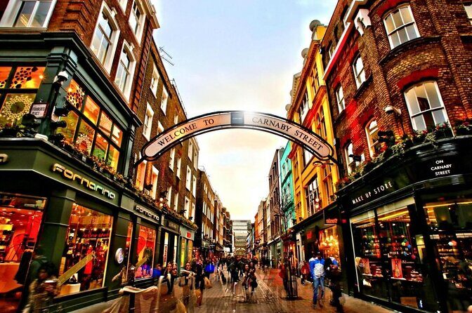 Soho Instagram Self-Guided Walking Tour - Top Photo Spots - What’s the Experience Like?