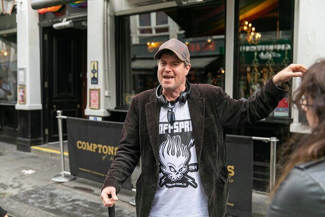 Soho Music & Historic Pubs Tour - The Small Group Dynamic