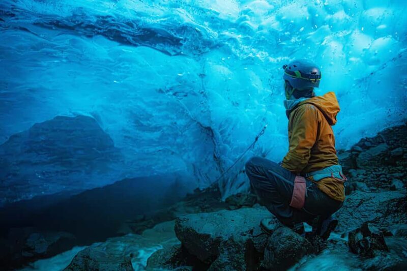 Sólheimajökull: Glacier Hike and Ice Cave Tour - The Group Experience and Safety