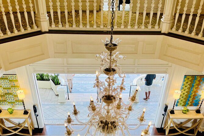 Solve a True Waikiki Murder Mystery by Foot - Who Will Love This Tour?