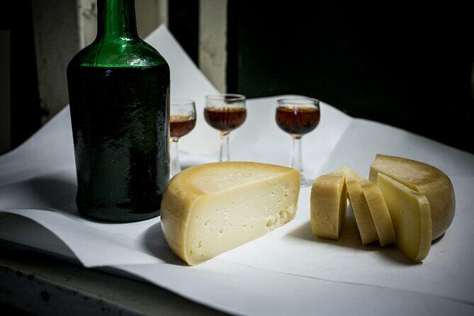 Song of the Sea: Fish, Seafood and Tradition in Lisbons Port Zone - Group Size, Duration, and Practicalities