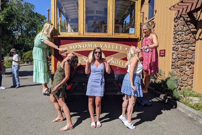 Sonoma Valley Open Air Wine Trolley Tour - Lunch and Rest Breaks