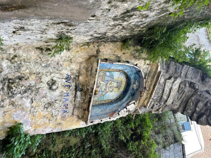 Sorrento: Gothic-Baroque Art Tour & Free local Tasting - Food and Drink Tastings: A True Taste of Sorrento