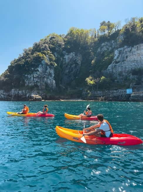 Sorrento: kayak small group tour to Bagni Regina Giovanna - Explore Sorrento from the Water