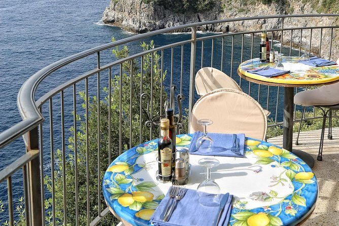 Sorrento, Positano, and Amalfi Day Trip from Naples with Pick Up - FAQs
