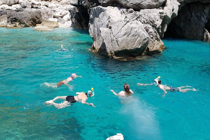Sorrento: private boat tour Capri&Positano - Apreamare 10 - FAQs