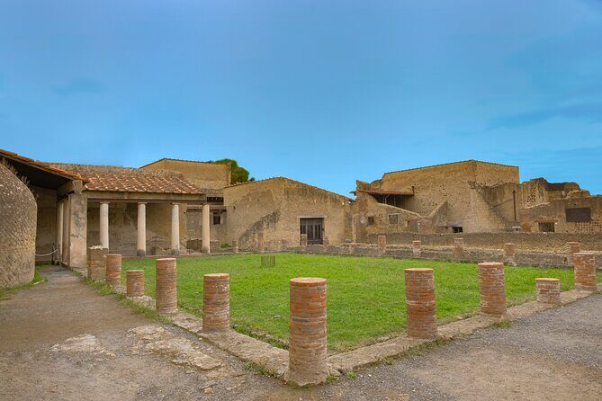 Sorrento private tour from Naples Train Station with Pompeii and Positano - The Itinerary: A Day Packed with Highlights