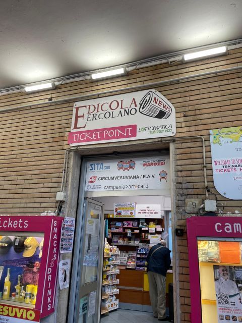 Sorrento: Skip-the-Line Pompeii Express Tour by Train - Weather and crowd reality: it runs rain or shine