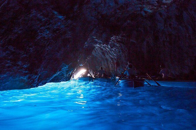 Sorrento to Capri: Small Group Boat Tour with Blue Grotto - What to Expect from This Tour