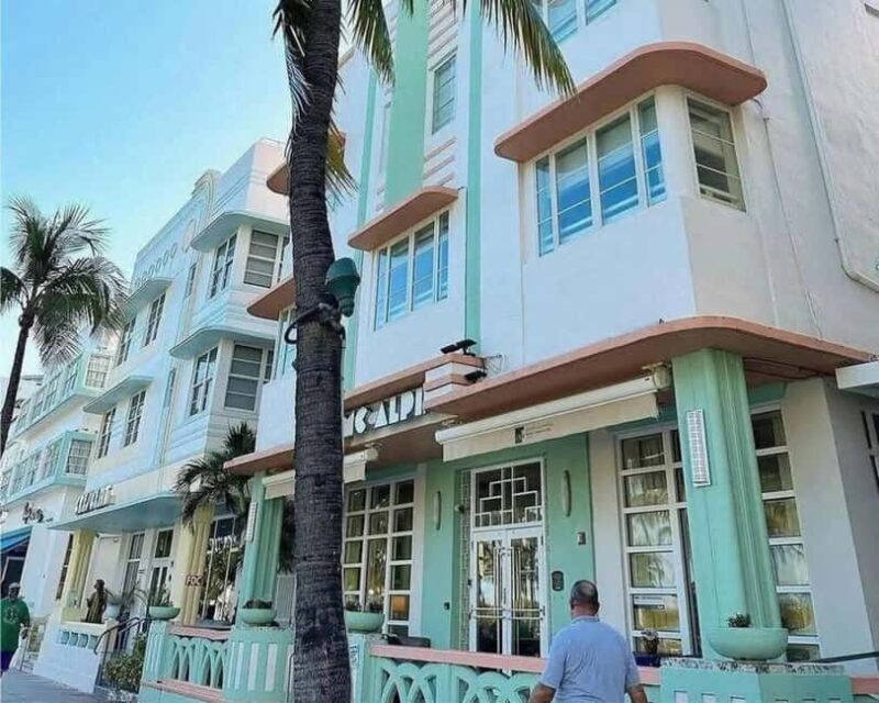 South Beach: French Guided Tour of the Art Deco District (2 hours) - Final Thoughts