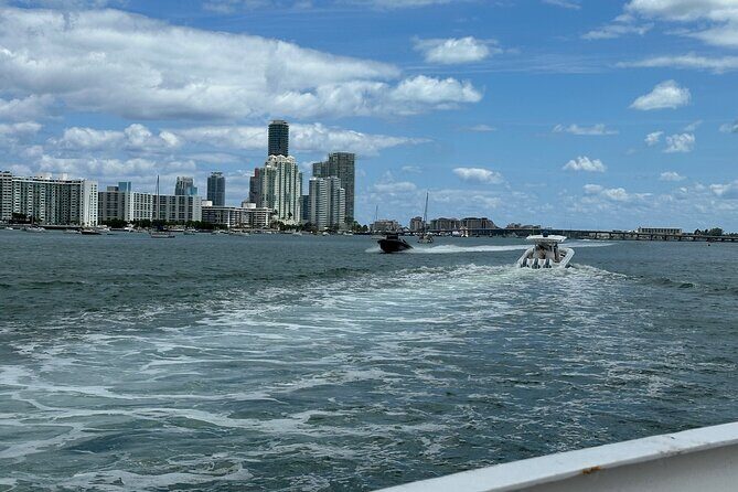 South Beach: Miami Boat Cruise and Skyline - FAQs