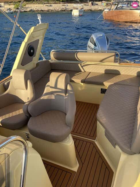 South Hvar Tour | Red Rocks | Pakleni Islands | TOP RATED! - Key Points