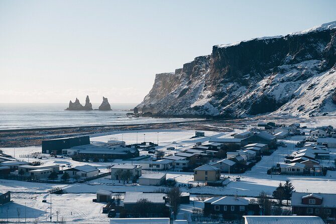 South Iceland Highlights and Northern Lights Combo Full-Day Tour - The Showstopper: Seljalandsfoss