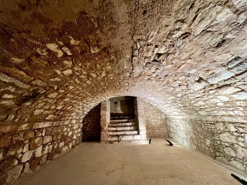 Southampton: 2 Hour Guided Walking Tour with Medieval Vaults - Who Would Love This Tour?