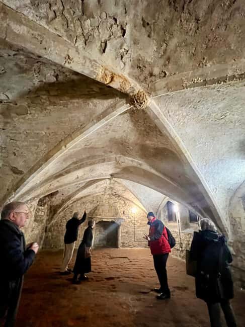 Southampton: Private Hidden History Walking Tour with Vaults - Discovering Southampton’s Medieval Vaults and City Walls