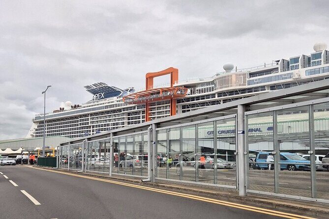 Southampton To Heathrow Via Stonehenge & Windsor Private Transfer - Key Points