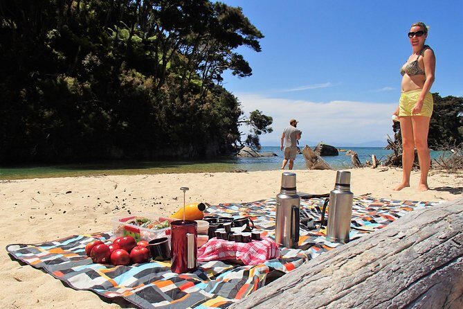 Southern Duo kayak & walk tour - An overview of the experience