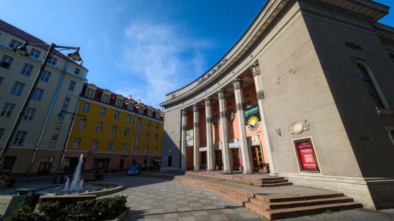 Soviet Tallinn: Cold War Echoes Behind the Iron Curtain Tour - Key Points