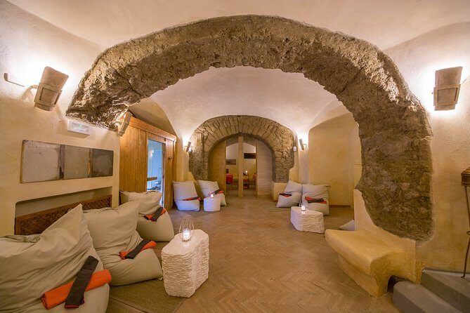 Spa & Argillarium Experience with 30 minute couple massage. - Key Points