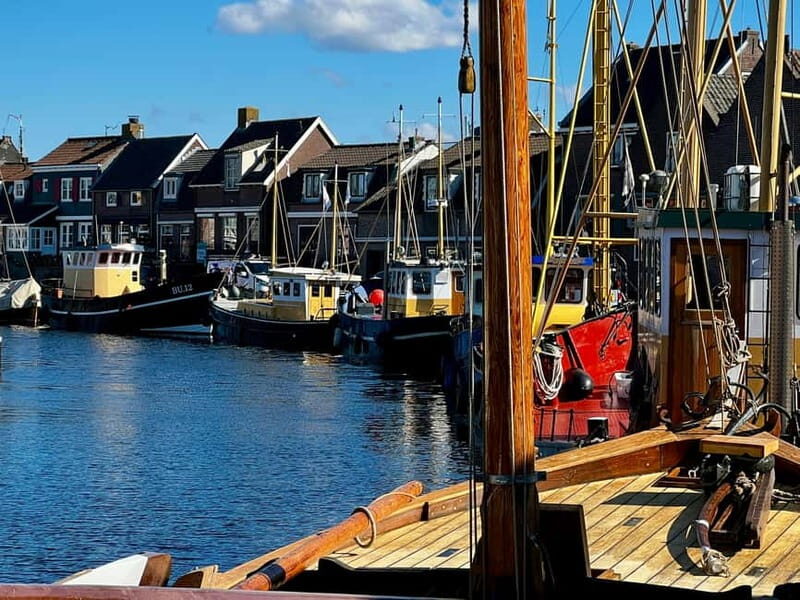 Spakenburg: Guided Walking Tour of the Historic Center - Discovering Spakenburg’s Charm