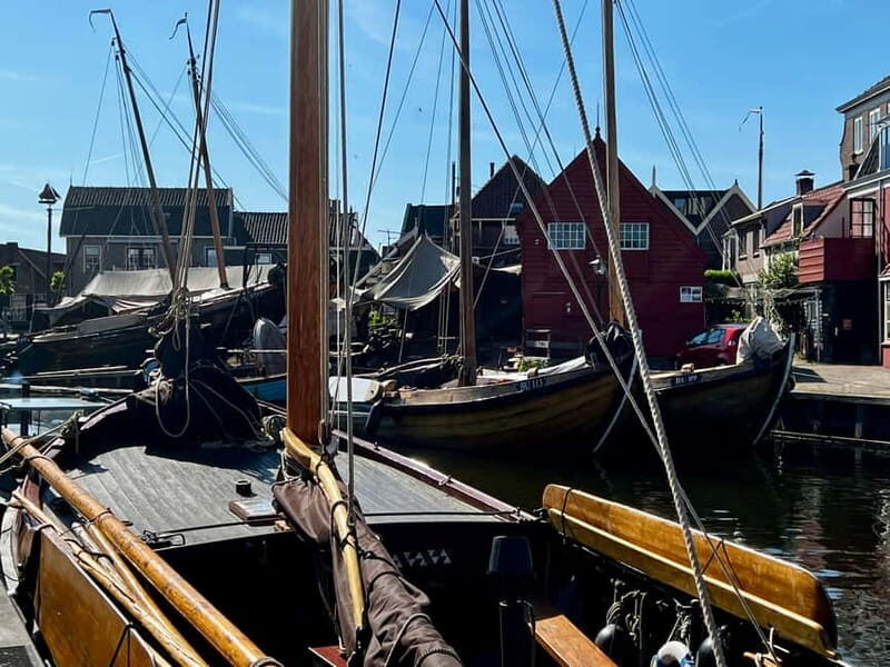 Spakenburg: Guided Walking Tour of the Historic Center - Practical Details and Considerations