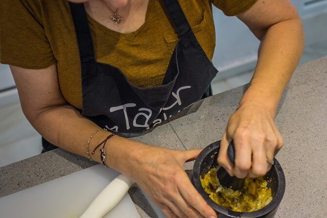 Spanish Cooking Class & Triana Market Tour in Sevilla - A Friendly Look at the Spanish Cooking Class & Triana Market Tour in Sevilla