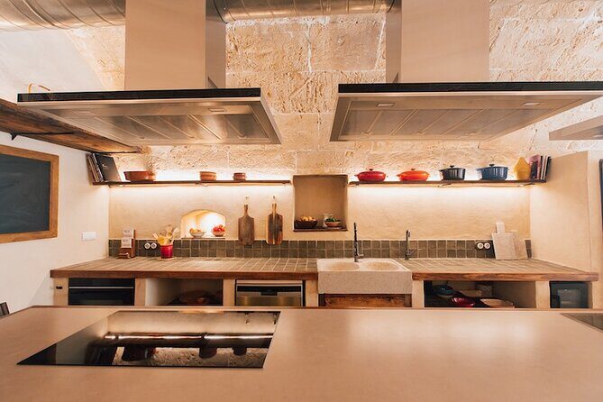 Spanish Cooking Experience in Mallorca - The Guides & Group Size