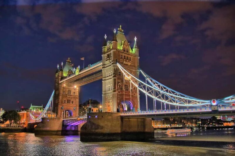 Spanish tour of the City of London and Thames cruise (optional) - An Honest Look at the Tour Experience