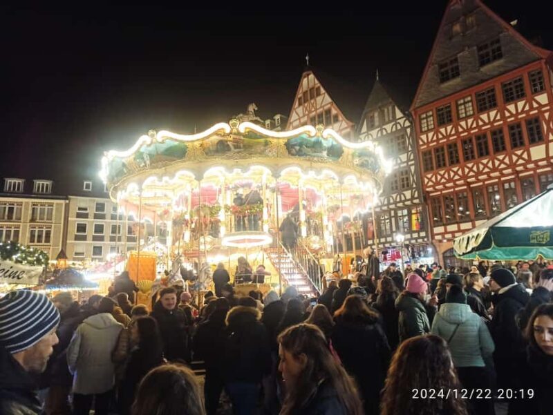 Spanish walking tour in Frankfurt with a local guide - Key Points