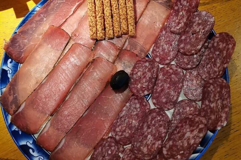 Special selection of prime cuts and wine - Key Points