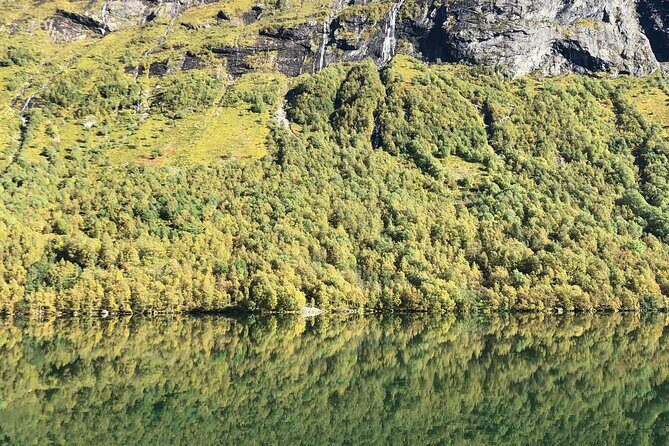 Spectacular E-Bike Trip to the Mountain Pass over Flow - Who Will Love This Tour?