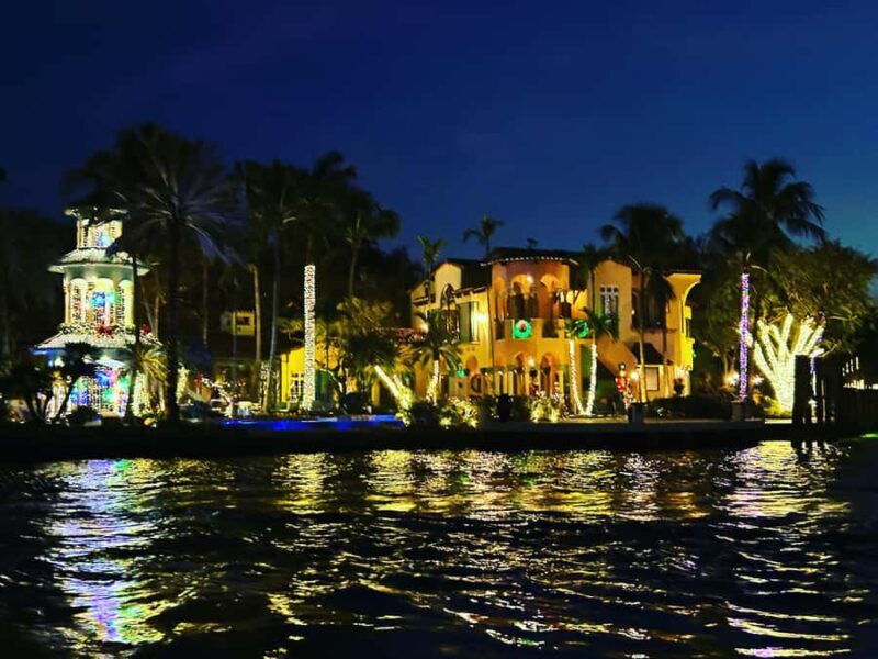Spectacular Private Boat Tour- Downtown Fort Lauderdale - Key Points