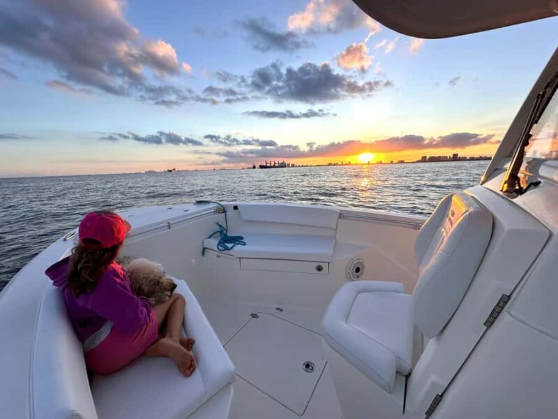 Spectacular Private Boat Tour- Downtown Fort Lauderdale - FAQ