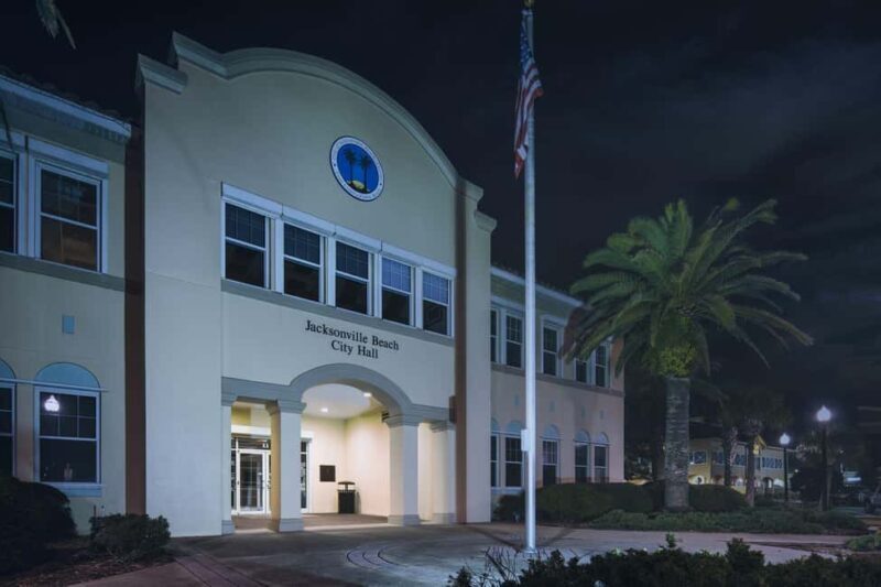 Specters of the Spanish Moss: Jacksonville Ghost Tour - The Guide: The Heart of the Experience