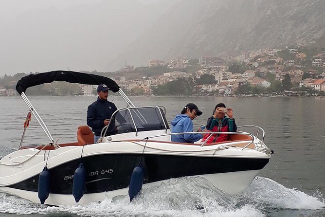 Speed Boat Trip: Kotor Bay attraction , Blue Cave and beach time - Who Would Love This Tour?