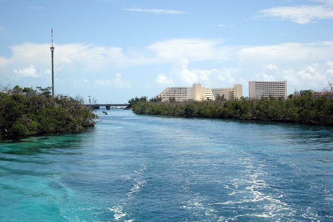 Speedboat tour in Cancun with snorkel and sightseeing in manglars - Frequently Asked Questions