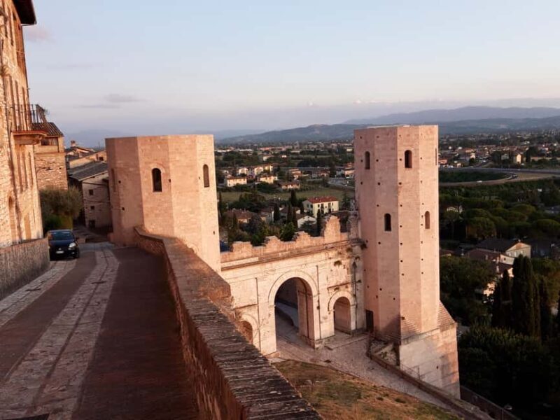 Spello: a rhyming treasure hunt. You'll get to know the old town while having fun - Accessibility and Limitations