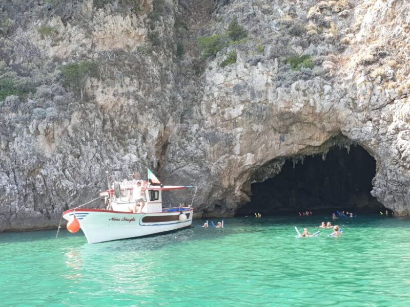 Sperlonga: Private Cruise to discover the "Seven Beaches" - Price, Duration, and Practicalities